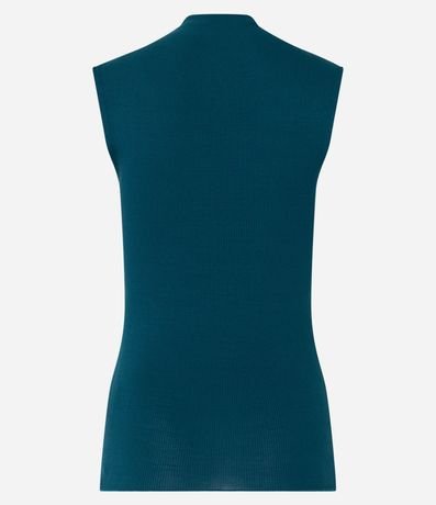 Blusa en Viscosa con Cuello Alto y Textura Acanalada 9