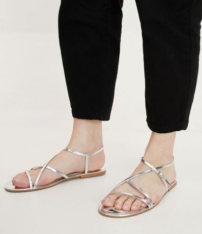 Sandalia Plana con Tiras Finas y Puntera Redonda 6