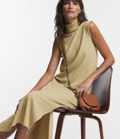 Vestido Midi en Suedine con Cuello Alto 5