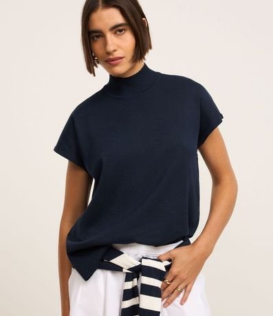 Blusa en Punto con Cuello Alto