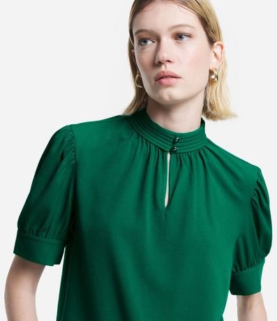 Blusa Manga Abullonada en Crepé con Cuello Alto con Botones
