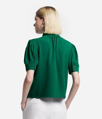 Blusa Manga Abullonada en Crepé con Cuello Alto con Botones 4