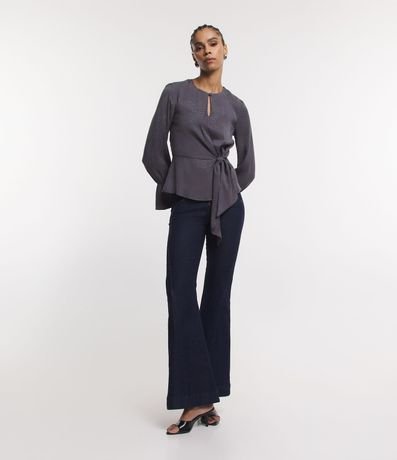 Blusa en Viscosa Jacquard Serpiente con Manga Abullonada y Lazo Delantero 2