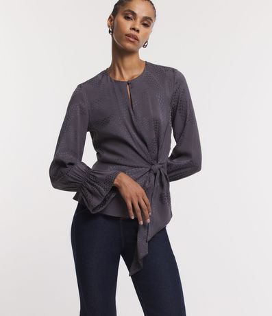 Blusa en Viscosa Jacquard Serpiente con Manga Abullonada y Lazo Delantero 4