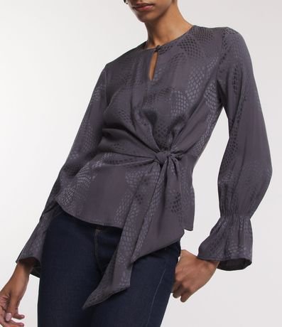 Blusa en Viscosa Jacquard Serpiente con Manga Abullonada y Lazo Delantero 5