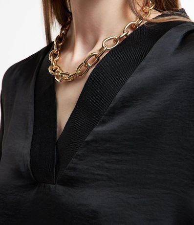 Blusa Acetinada con Escote V y Mangas Bufantes 3