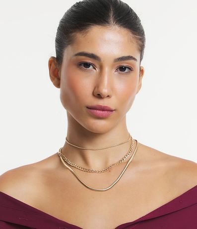 Collar con 03 Capas en Metal con Cadenas Variadas 3