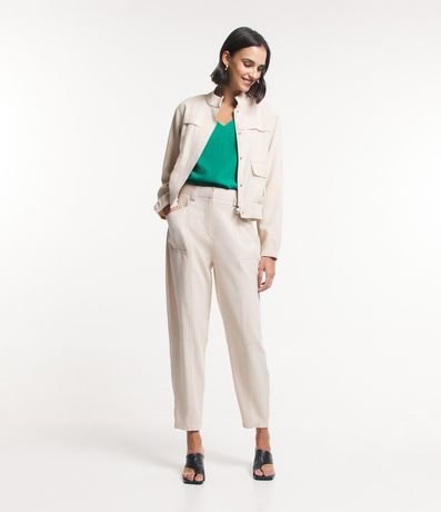 Pantalón Recto en Viscosa con Detalles en Pespuntos Contrastantes 1