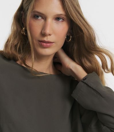 Blusa en Viscosa con Lazo en la Barra 3