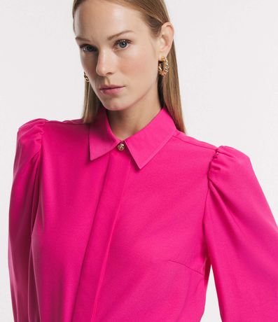 Camisa en Crepé con Botón Diferenciado y Manga Abullonada 5
