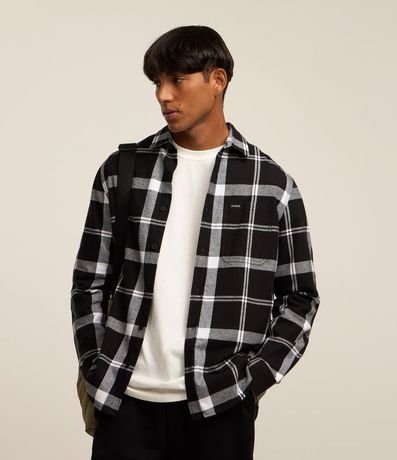 Camisa en Franela de Cuadros con Bolsillos y Botones Delanteros
