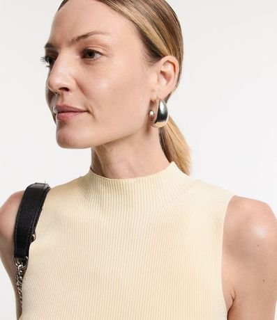 Blusa Musculosa Básica de Punto con Cuello Alto 3