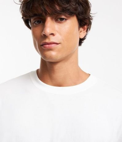 Remera Básica en Algodón con Puño Ajustado y Tag en el Bajo 3
