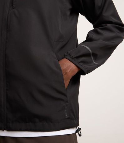 Campera Deportiva con Puños Ajustados y Capucha 3