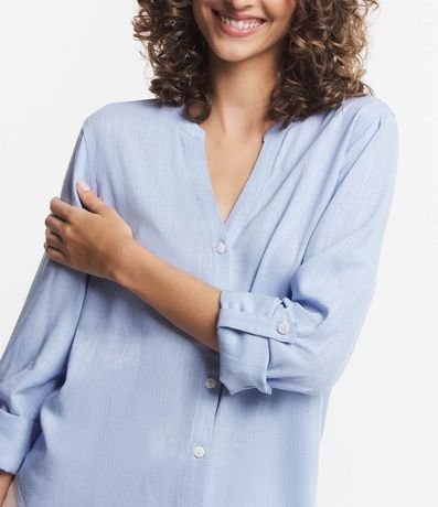 Camisa en Viscolino con Escote V 4