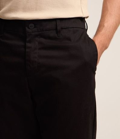 Pantalón Recto Básica en Sarga con Bolsillos 3