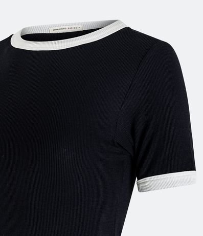 Blusa Media Malla con Contraste en el Cuello y Manga Corta 2