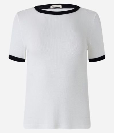 Blusa Media Malla con Contraste en el Cuello y Manga Corta