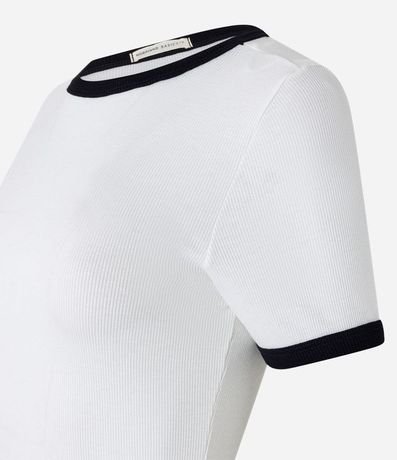 Blusa Media Malla con Contraste en el Cuello y Manga Corta 2