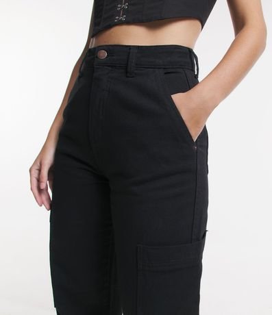 Pantalón Wide Lleg en Sarga con Bolsillo Cargo sin Solapa 4