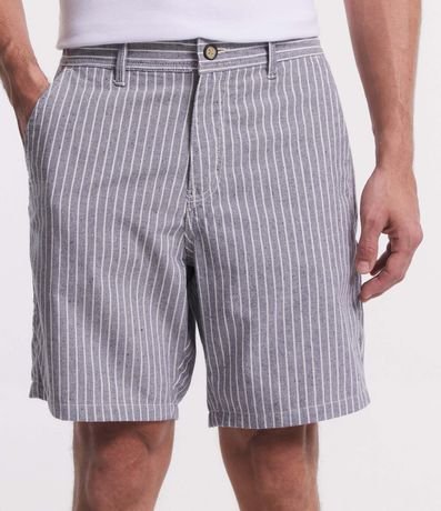 Bermuda Reta en Sarga con Estampado de Rayas 2