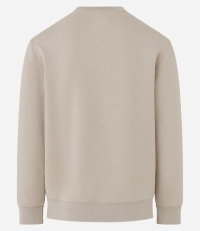 Buzo Deportivo con Etiqueta Aplicada 6