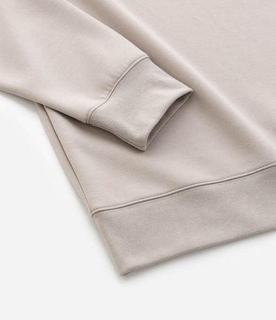 Buzo Deportivo con Etiqueta Aplicada 9