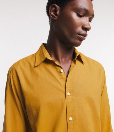 Camisa Comfort Básica en Lino Manga Larga 4