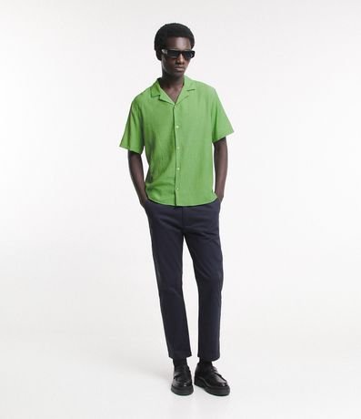 Camisa Slim en Viscosa con Textura Diferenciada y Cuello Inglés 6