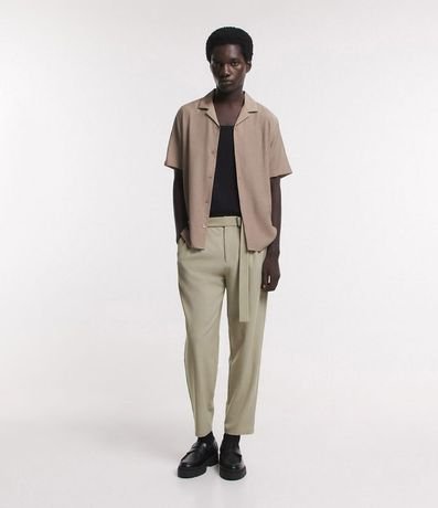 Camisa Slim en Viscosa con Textura Diferenciada y Cuello Inglés 2