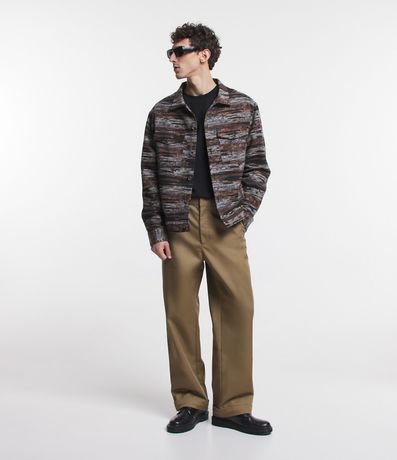 Pantalón en Sarga con Trabillas en la Cintura y Barra Italiana