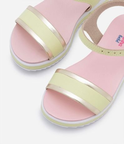 Sandalia Flatform Infantil con Detalles Metalizados y Suela Tricolor - Talle 20 al 25 3