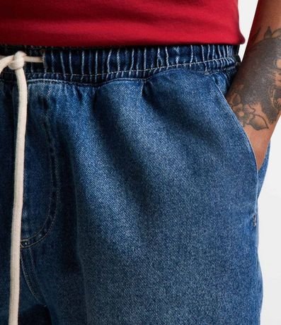 Bermuda Jeans con Cintura Elástica Bolsillos y Tag Aplicado 4