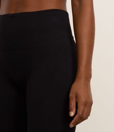 Bermuda Deportiva con Textura Acanalada sin Costura 4