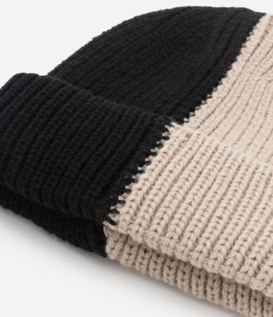 Gorro en Punto Bicolor con Bajo Plegado 3