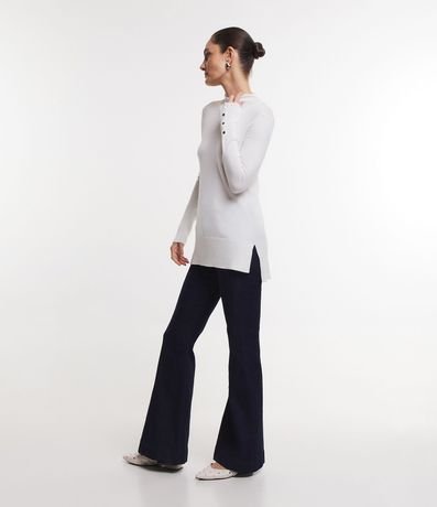 Suéter de Punto Texturizado con Cuello Alto y Botones en el Puño 4