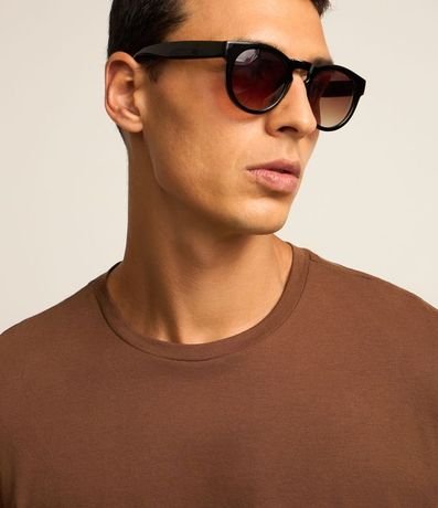 Remera Comfort en Algodón Pima con Manga Corta 4