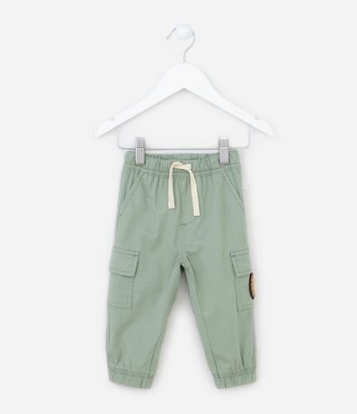 Pantalón Jogger Infantil en Sarga con Bolsillo Cargo y Patch de León - Talle 0 a 18 meses 1