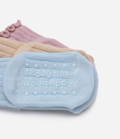 Kit 03 Medias Infantiles en Algodón con Textura y Frufrú en las Bordas - Talle 0 a 12 meses 4