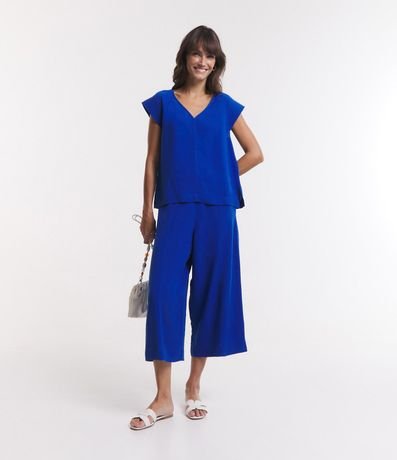 Pantalón Pantacourt en Viscolino con Cintura Mediana 1