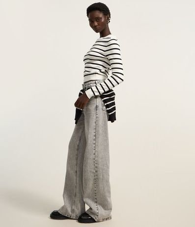 Blusa en Viscosa Rayada con Puños y Bajo Acanalado 2