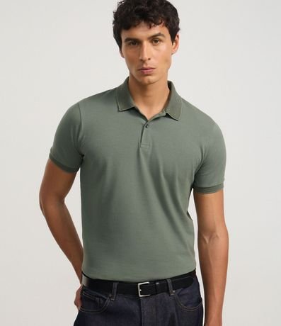 Polo Slim en Algodón con Botones y Detalles Contrastantes 2