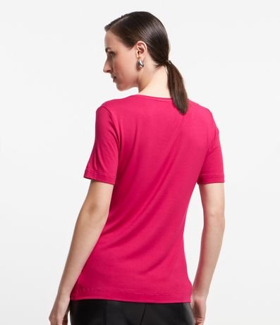 Blusa Básica en Viscosa con Escote V 4
