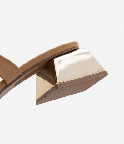 Sandalia Mule con Dos Tiras y Tacón Cromado Bajo 5