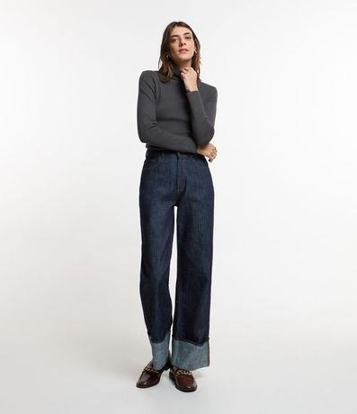 Suéter en Punto con Cuello Alto Estructurado 2