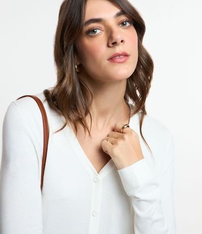 Cardigan en Viscosa con Cierre en Botones 4