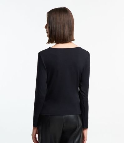 Blusa en Media Malla con Cuello Drapeado 5