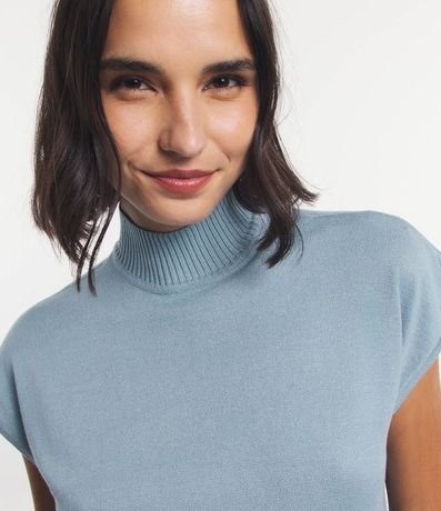 Blusa en Punto con Cuello Alto 5