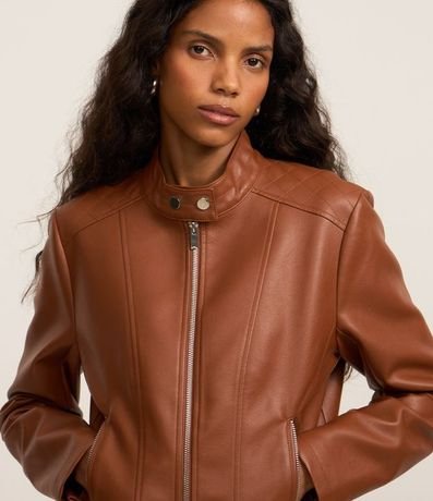 Campera en Pu con Cierre en los Bolsillos y Mangas 4