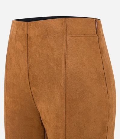 Pantalón Legging en Material Sintético con Recortes Verticales 6